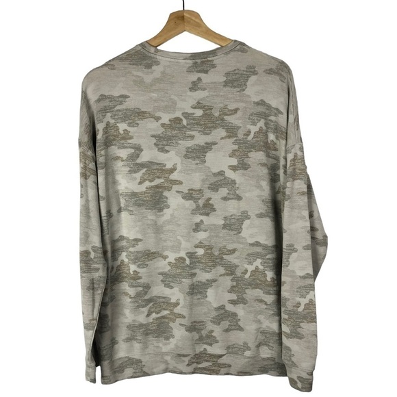 Athleta Pure Luxe Camo Printed Crewneck Athletic Sweatshirt M - Picture 3 of 4